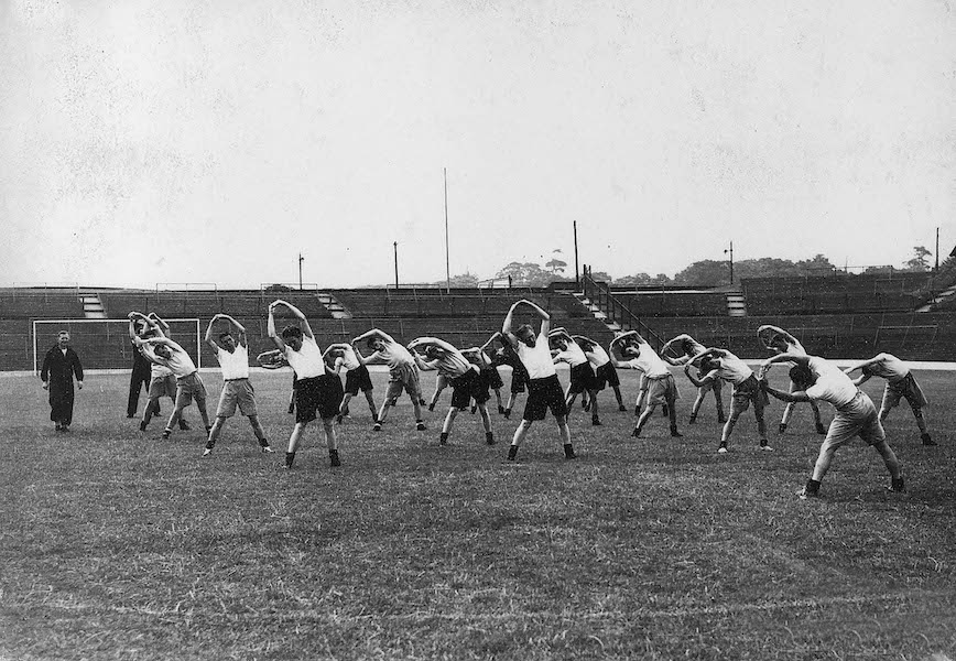 04-1950(circa)-Training at The Hawthorns2